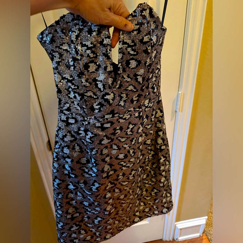Forever 21 Strapless Black gold print dress size small NWT